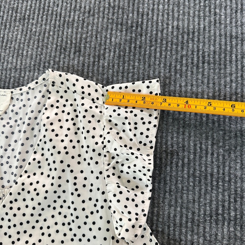 Flower & Feather Polka Dot Ruffle Shoulder Blouse Top Size M White Black V-Neck - Picture 6 of 10